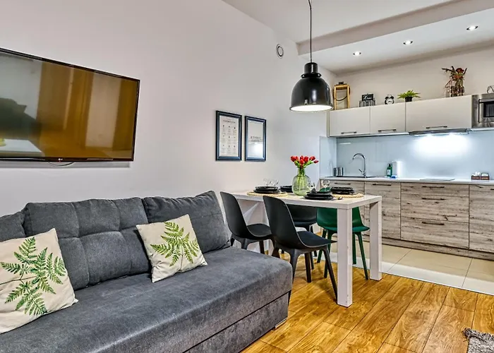 Daire Izery, Sun & Snow *